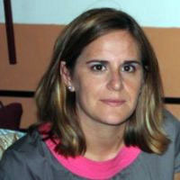 Esther Huesa Viñes, Psicóloga